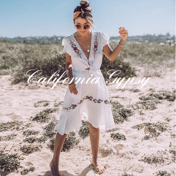 California Gypsy Dresses & Skirts - Western Boho Gypsy Embroidered Midi Dress